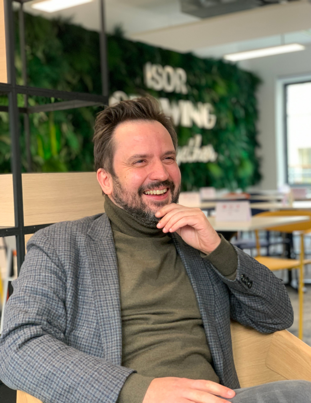 Photo portrait de Georges Gaspar, DRH d'ISOR Group